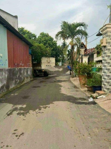 Chủ định cư nước ngoài cần bán nhà 1 tầng tại Đường 8, Phường Long Bình, Quận 9, Hồ Chí Minh